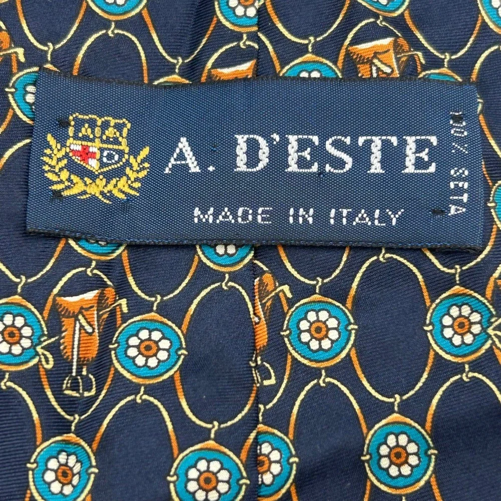 A. DEste lustrous silk